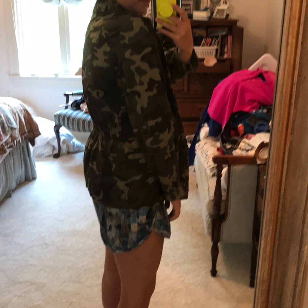 ACTIVE USA camo utility jacket - Picture 2 of 7